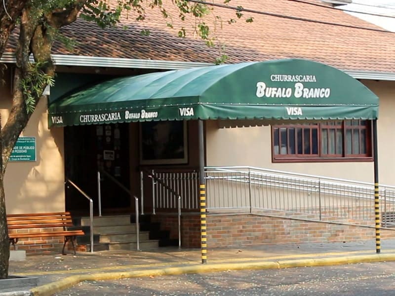 restaurante-centro-foz-buffalo-branco-churrascaria restaurante-centro-foz-buffalo-branco-churrascaria