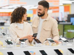 casal-compras-paraguai